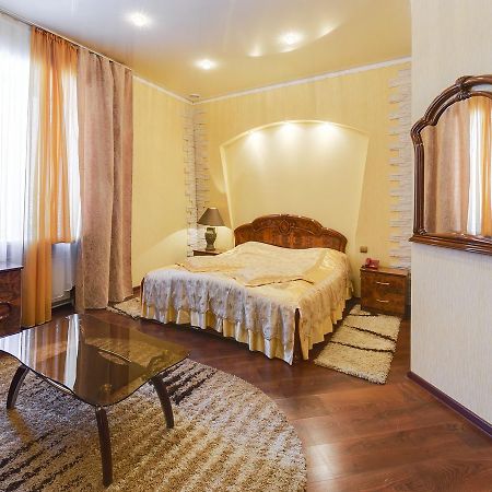 Ghostinitsa "Lina" Hotel Petropavlovszk Kültér fotó