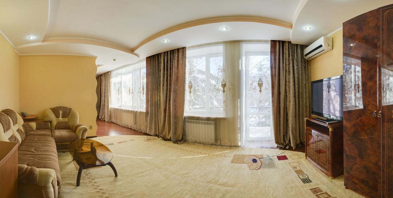 Ghostinitsa "Lina" Hotel Petropavlovszk Kültér fotó